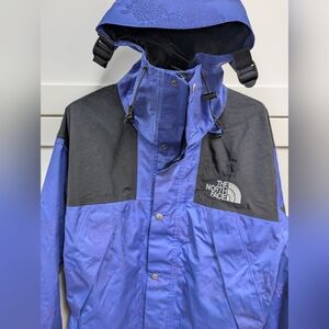 Olivia Kim-Nordstrom X THE NORTH FACE Blue Jacquard Mountain Jacket.